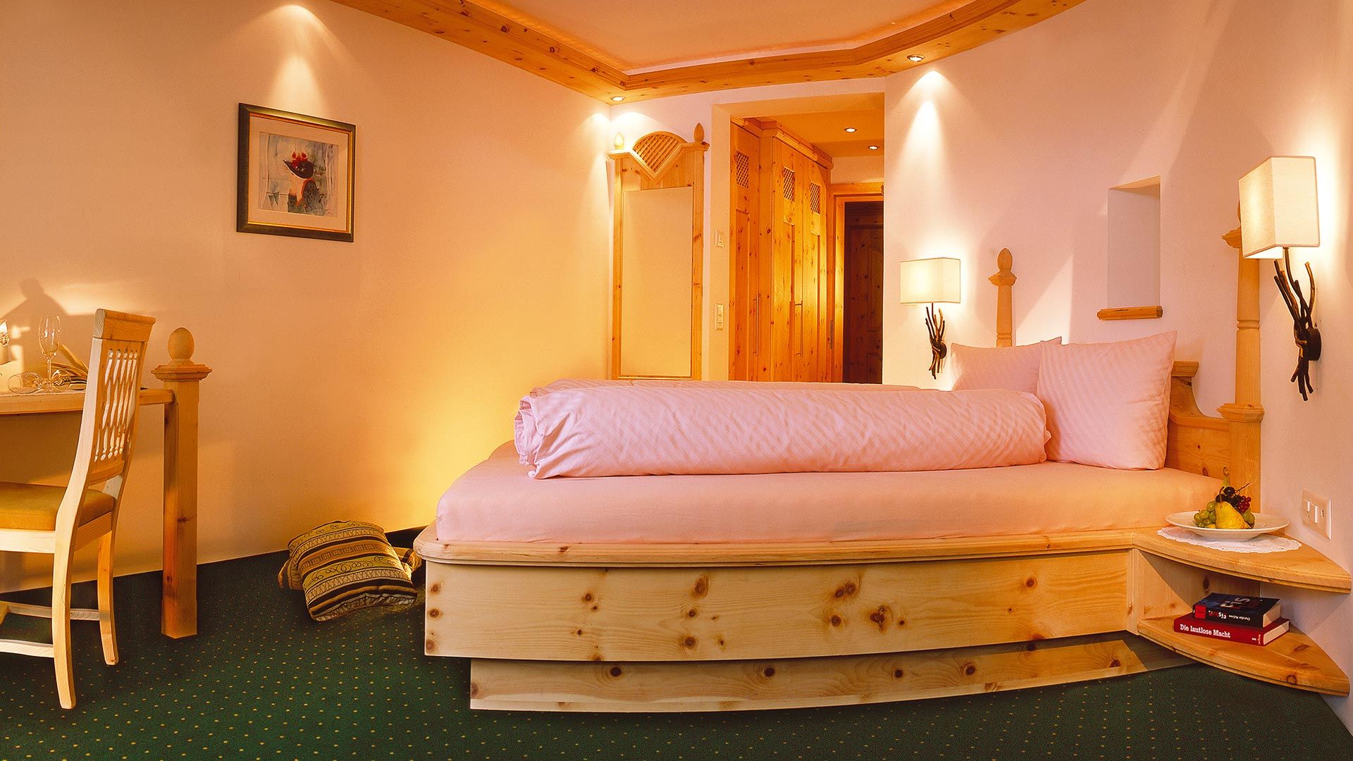  Arvenholz Zimmer Hotel Des Alpes in Samnaun ©Foto Mario